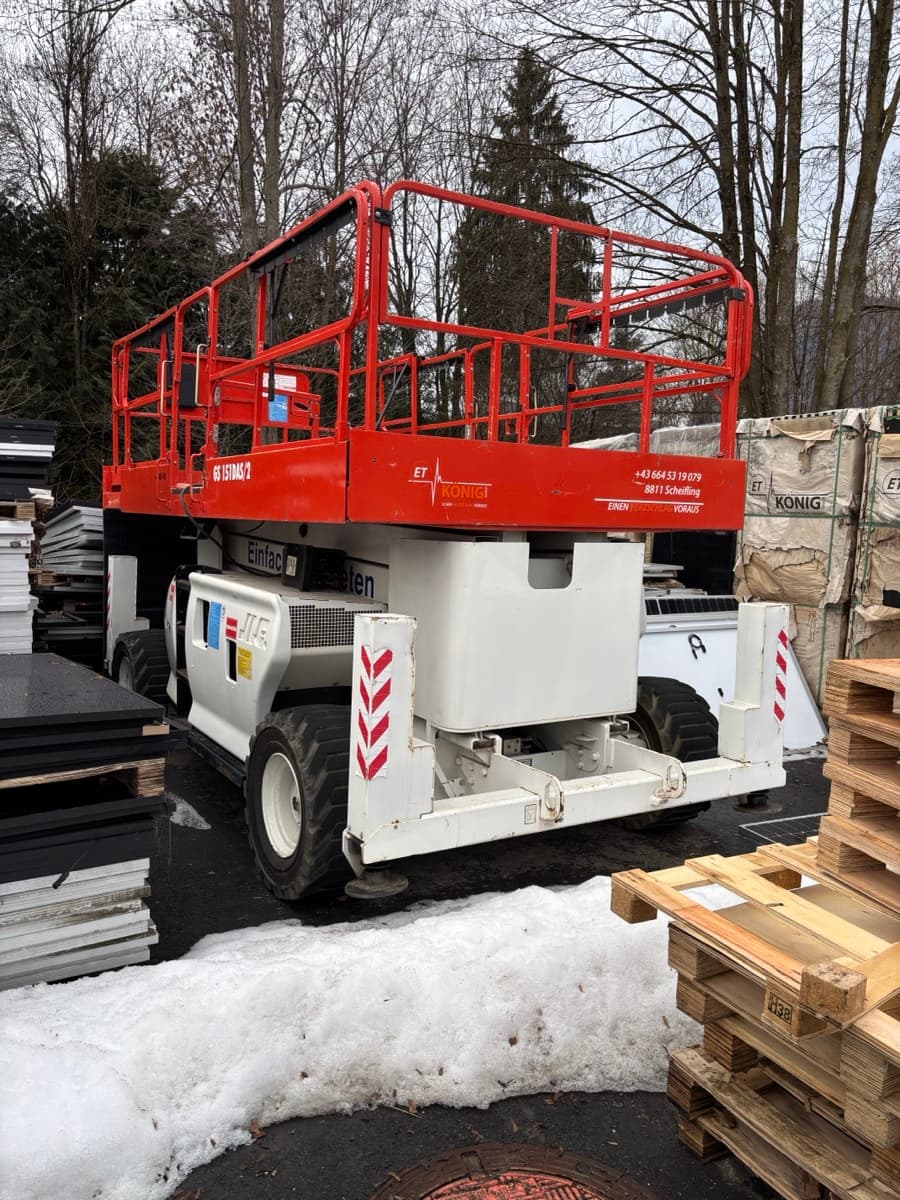 Scherenarbeitsbühne