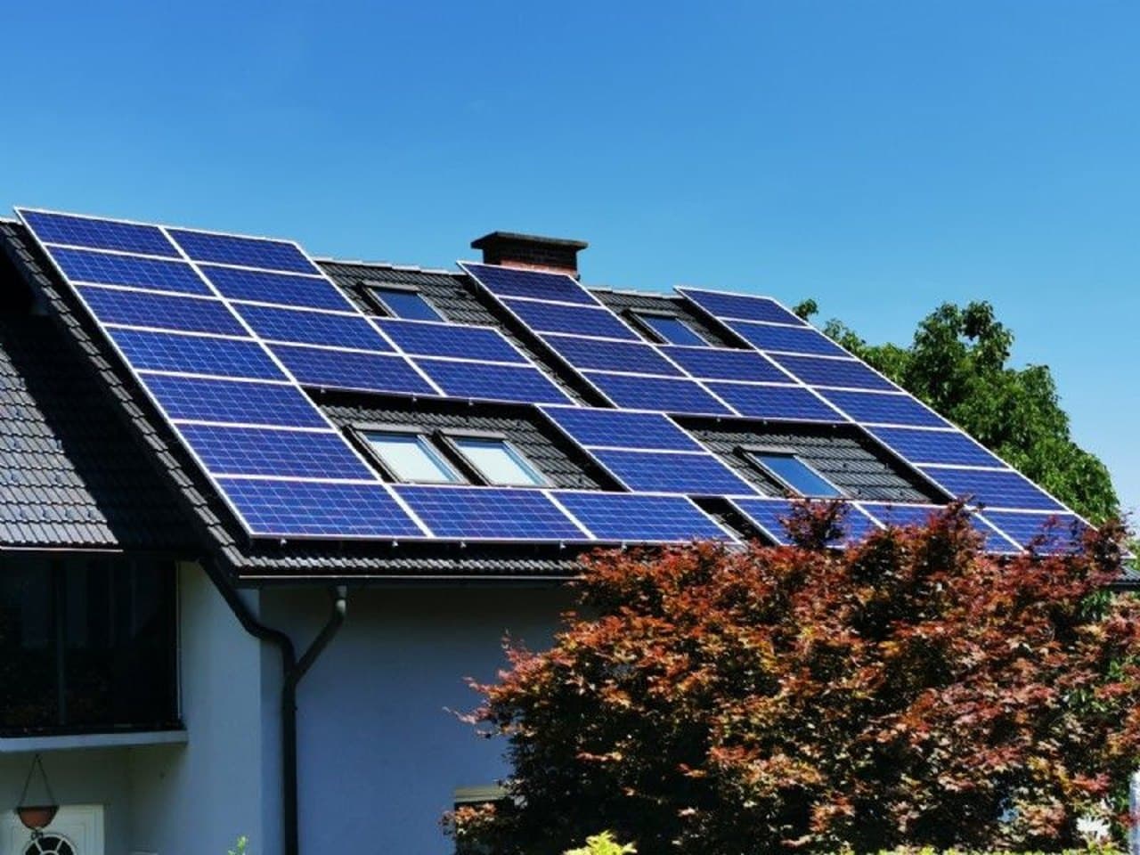 Photovoltaikanlage auf einem Dach – gefördert